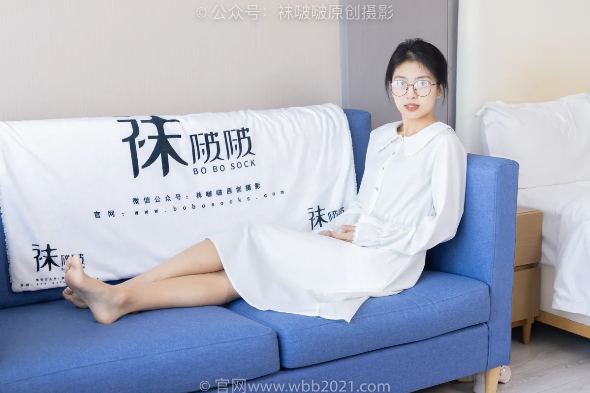 [BoBoSocks袜啵啵] NO.494 奶油-帆布鞋、薄肉丝（脚尖加固款）、薄肉丝踩小蛋糕剧情 （剧情版） - BoBoSocks袜啵啵