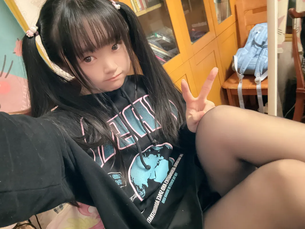 别看大姐姐啦 - 神沢永莉